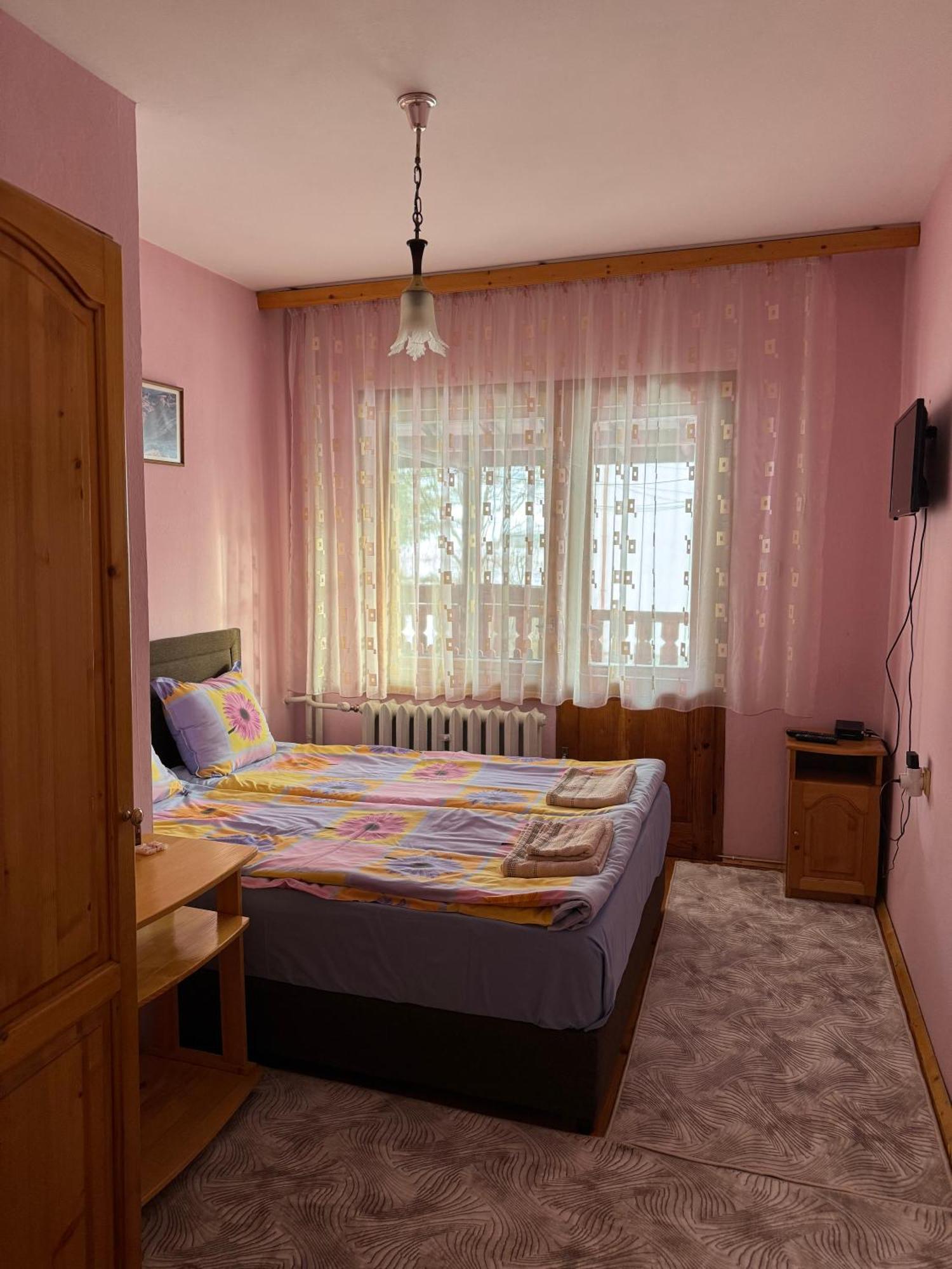 Mama Emiliya Guest House Beli Iskar Exteriér fotografie