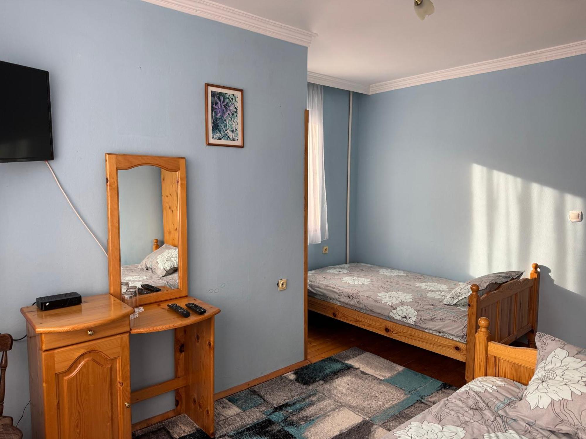 Mama Emiliya Guest House Beli Iskar Exteriér fotografie
