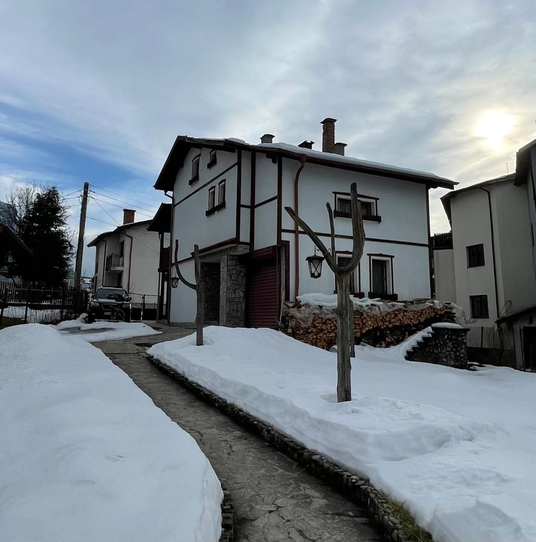 Mama Emiliya Guest House Beli Iskar Exteriér fotografie